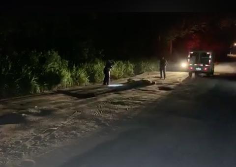 Homem é levado para a morte em rua deserta de Manaus