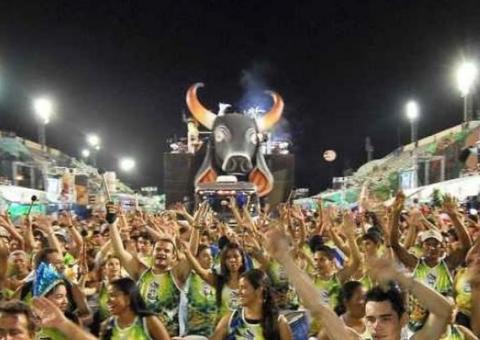 Carnaval em Manaus tem concurso de fantasias e Carnaboi em homenagem a Arlindo Junior