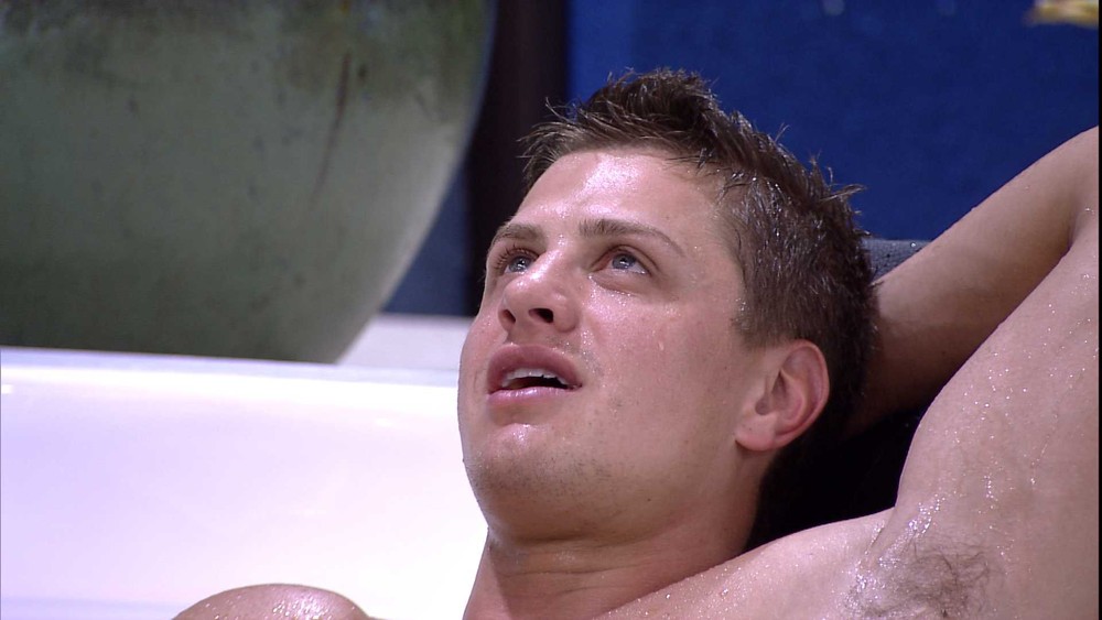 Namorada de Lucas Galinna do BBB20 ataca Mari Gonzalez e Hadson