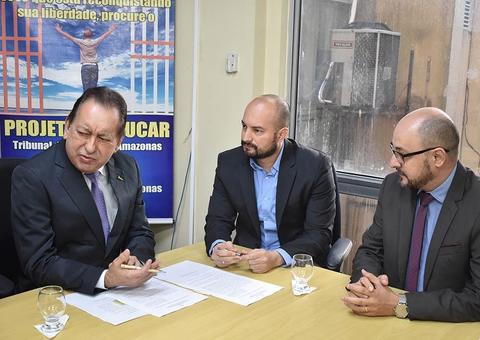 Acordo entre prefeitura e TJAM vai ofertar 240 vagas em cursos para detentos de Manaus
