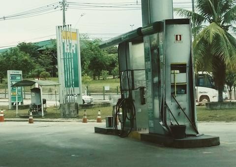 Governadores pedem  explicações e revisão da política de preços da Petrobras