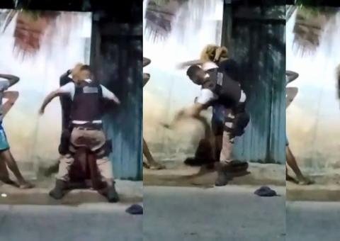 'Para mim é ladrão, olha esse cabelo', diz PM ao agredir jovem
