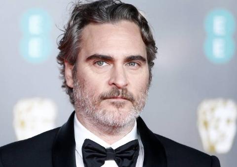 Joaquin Phoenix, o Coringa, critica racismo em premiação do Bafta'