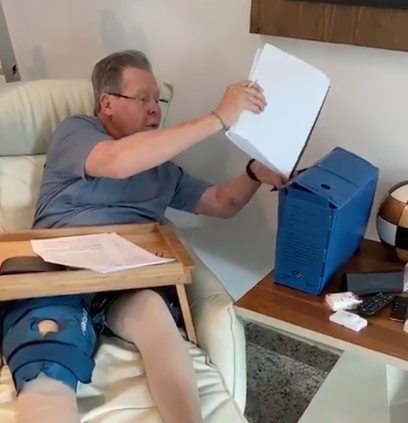 Prefeito de Manaus evolui em recuperação após cirurgia 