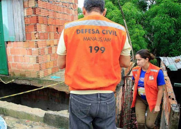 Após furto de cabos, centrais de emergência voltam a funcionar em Manaus 