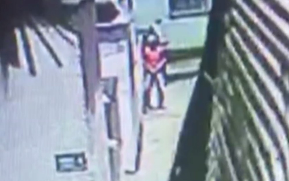 Pedreiro é preso suspeito de tentar estuprar criança no condomínio em que trabalhava 