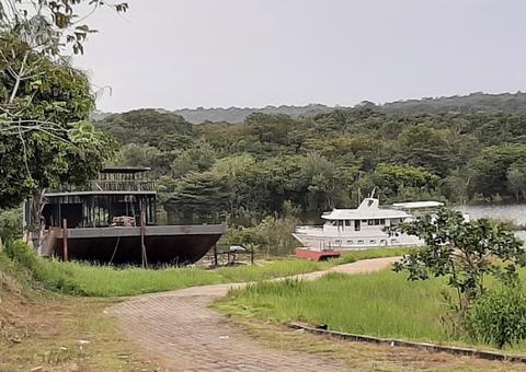Estaleiro em Manaus é flagrado desviando energia