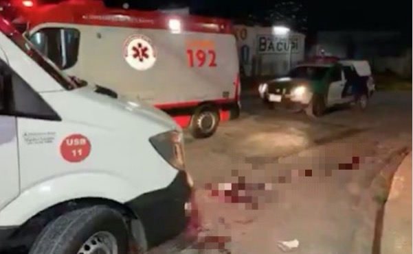 Em Manaus, dupla é baleada por supostos criminosos em parada de ônibus 