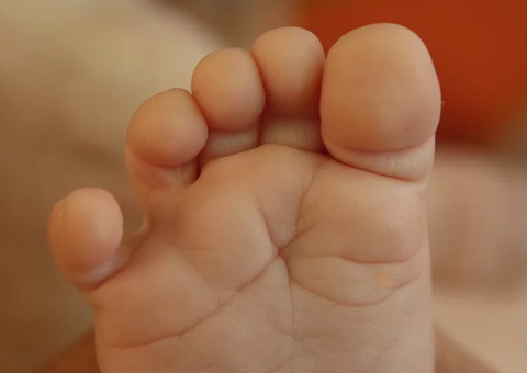 Pais são presos suspeitos de agredir e estuprar bebê de três meses no Amazonas 