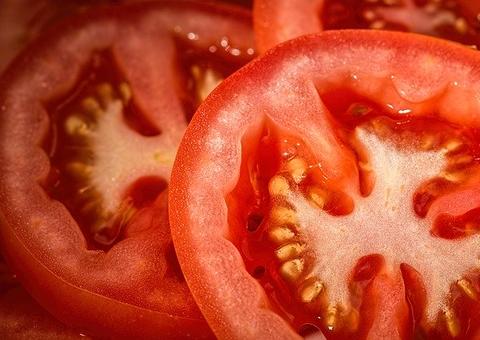 Não comer sementes de tomate e goiaba realmente evita a apendicite ? 
