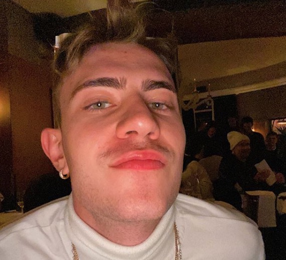 Leo Picon se pronuncia sobre vazamento de vídeo íntimo e comenta tamanho de pênis