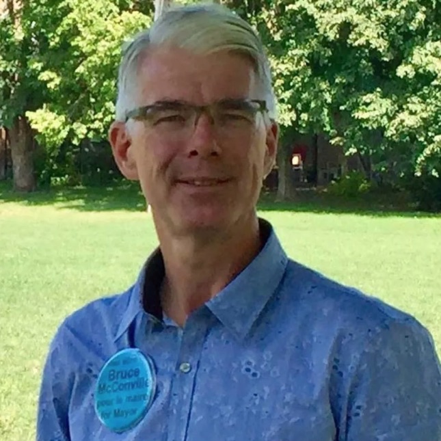 Homem diz que queimou mais de R$ 3 milhões para não entregá-los à ex