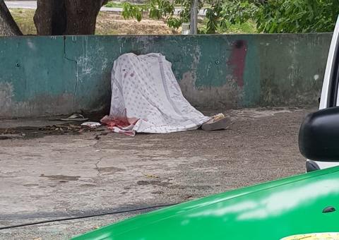Pistoleiros matam homem com seis tiros na zona Sul de Manaus 
