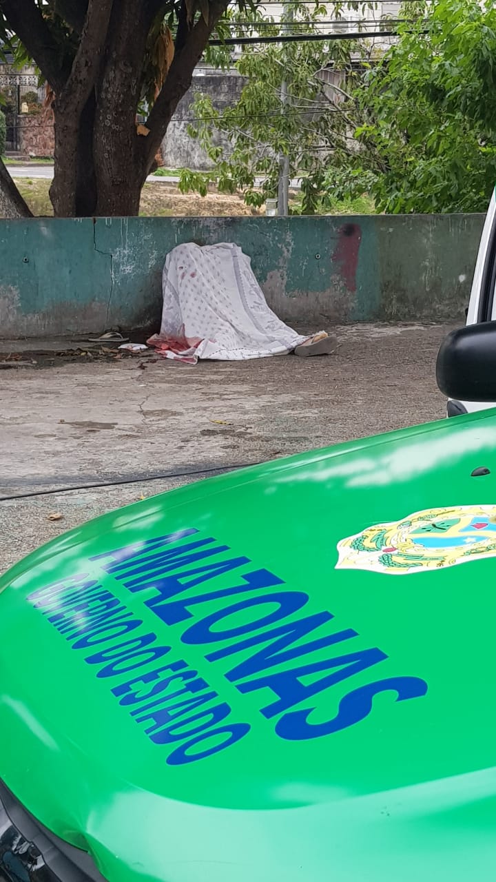 Pistoleiros matam homem com seis tiros na zona Sul de Manaus 