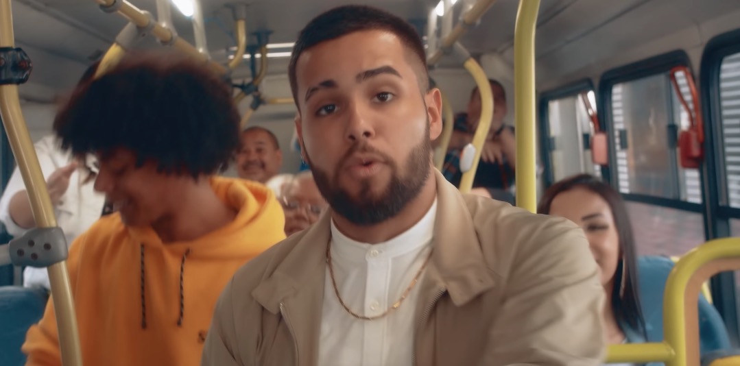 Jerry Smith é detonado por internautas após novo clipe: 'me deixou enojada'  