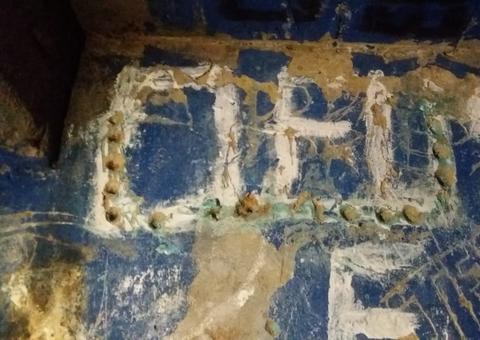 Polícia flagra detentos tentando abrir buraco em muralha de presídio no Amazonas 