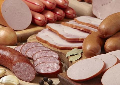 50 gramas de carne processada já aumentam em 20% risco de câncer