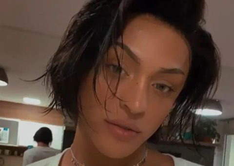 Affair de Pabllo Vittar publica foto romântica e se declara: 'Te amo, mozão'