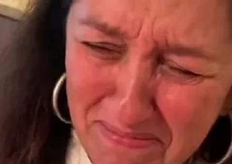 Regina Casé cai no choro ao ver neto indo para escola pela primeira vez 