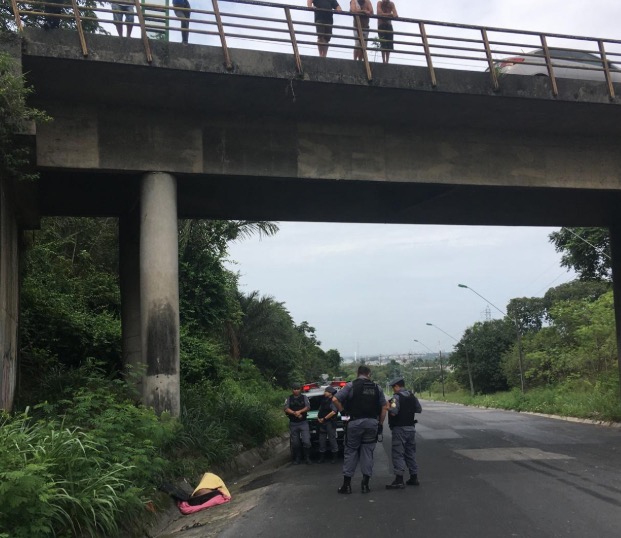 Jovem jogado de carro foi friamente torturado e morto a pauladas em Manaus