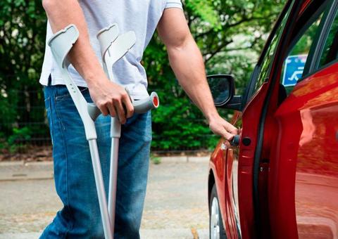 Pessoas com necessidades especiais têm direito a isenção de impostos na compra de carro 