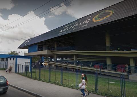 Em noite violenta, jovem leva tiros nas pernas na frente do Terminal 5 em Manaus