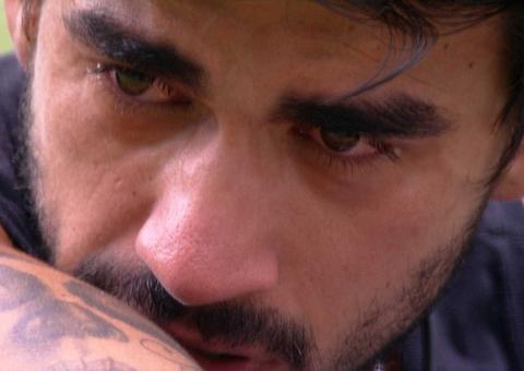 BBB20: Bianca Andrade decide se afastar de Guilherme e brother cai no choro