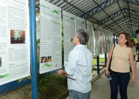 Em Manaus, 2,45 mil professores e pedagogos concluem pós-graduação na UEA