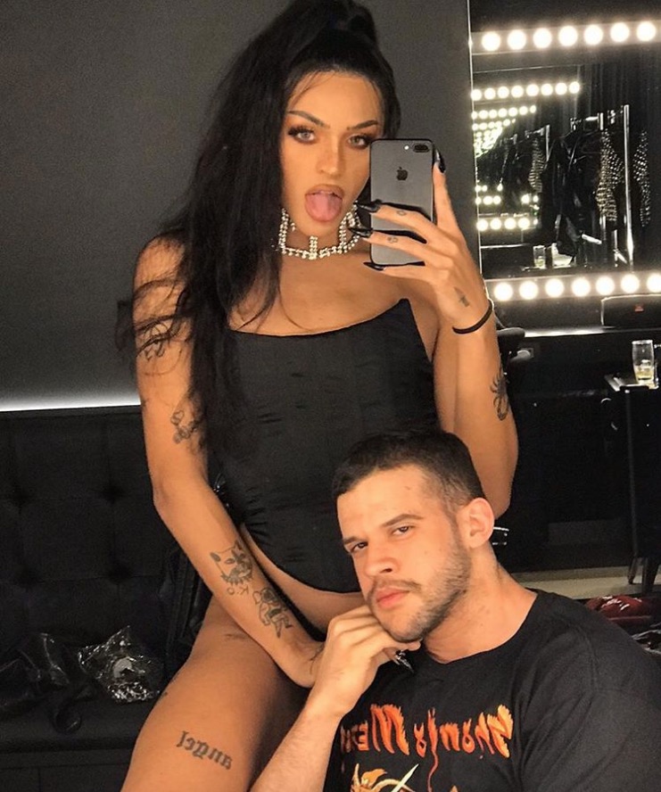 Pabllo Vittar fala sobre vida amorosa após postar foto com compositor: ‘Sou quenga’