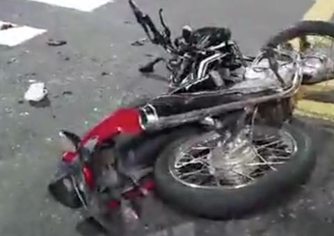Em Manaus, mulher morre ao ser arremessada de moto durante colisão com carro