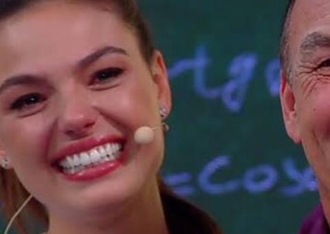 Isis Valverde emociona ao publicar vídeo com o pai 1 mês após morte