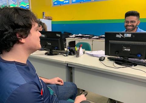 Pessoa com deficiência pode cadastrar currículo para obter emprego em Manaus
