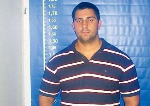 Fotos indicam que miliciano ligado a Flávio foi alvejado a curta distância, diz revista