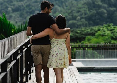 Altura do parceiro pode interferir na vida sexual do casal; Entenda