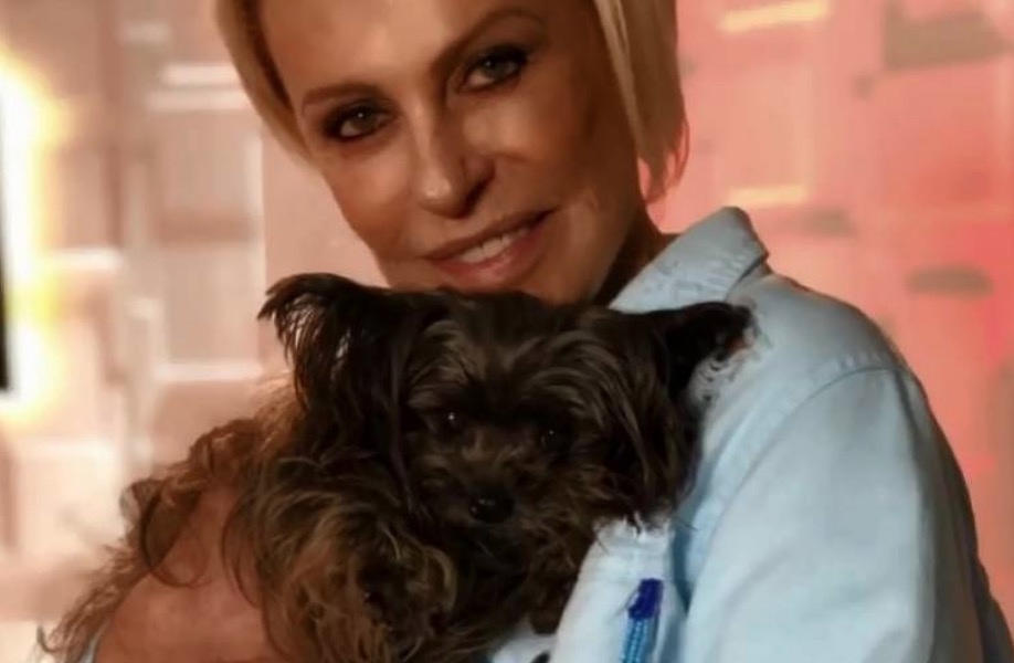 Ana Maria Braga lamenta morte de cadelinha de estimação