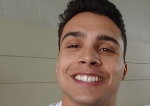 Após polêmicas no BBB20, Petrix se declara para namorada: 'O melhor presente’ 