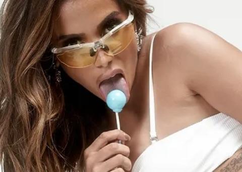 Rebolando freneticamente, Anitta faz tsunami de bumbum em 'Rave de Favela'