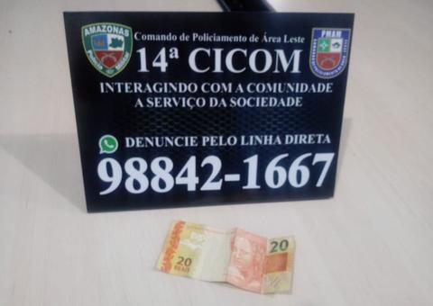 Jovem usa nota falsa em comércio, é pego e tenta agredir policiais em Manaus 