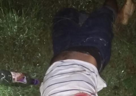 No Amazonas, homem é morto por cliente ao esfaquear dono de mercadinho em assalto