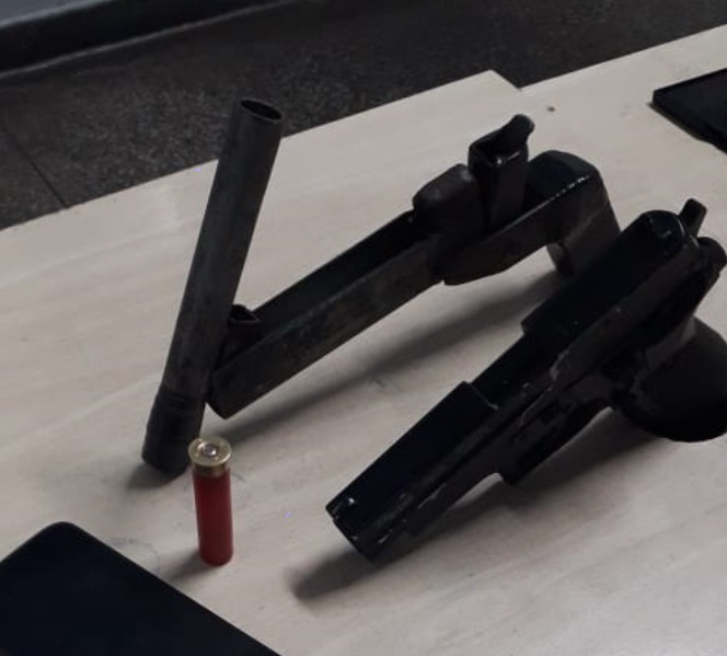 Grupo faz arrastão em 'parada', mas acaba preso ao tentar fugir em ônibus em Manaus