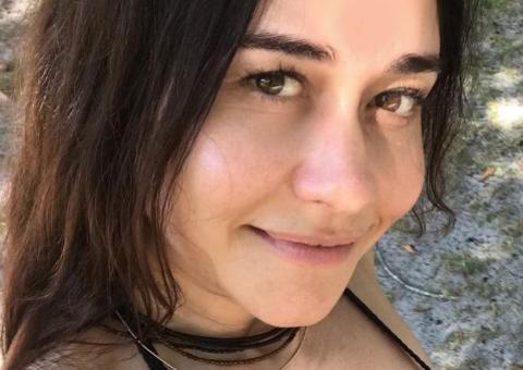 Aos 49, Alessandra Negrini choca ao surgir com corpaço no Carnaval