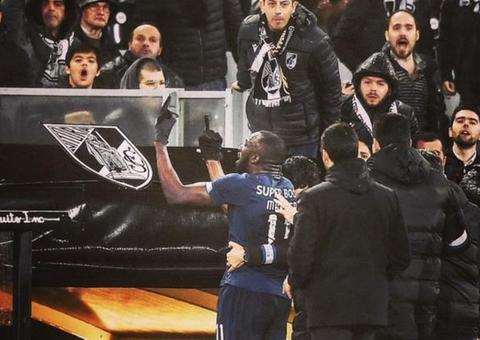 Jogador do Porto abandona partida após ser alvo de insultos racistas