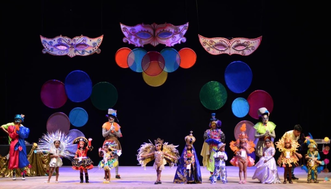 Concurso de Fantasias Infantil levou centenas de pessoas ao Teatro Amazonas   