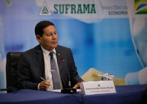 Mourão discute importância da reativação do Conselho da Amazônia em visita ao CBA