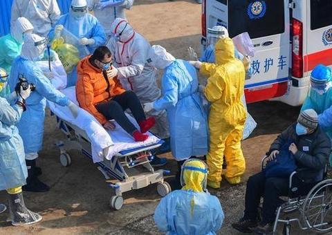 China registra menos de 2 mil casos do novo coronavírus pela 1ª vez