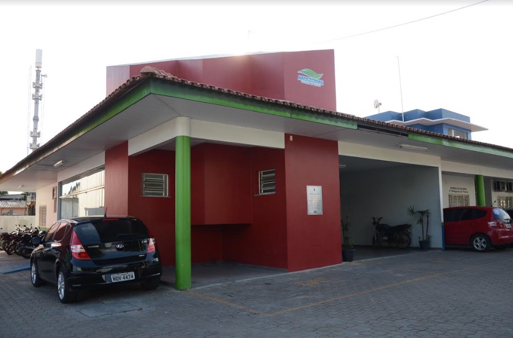 Suspeita de receptar veículos roubados é presa em Manaus 