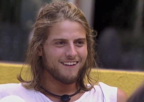 BBB20: Daniel dá risada de Thelma após ela chorar de fome e revolta web 