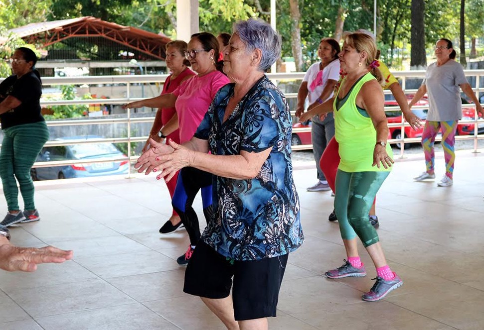 Manaus Previdência abre vagas para cursos de zumba, ginástica e artesanato