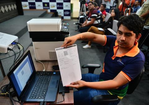 Donos de veículos vão poder imprimir CRLV em casa no Amazonas 