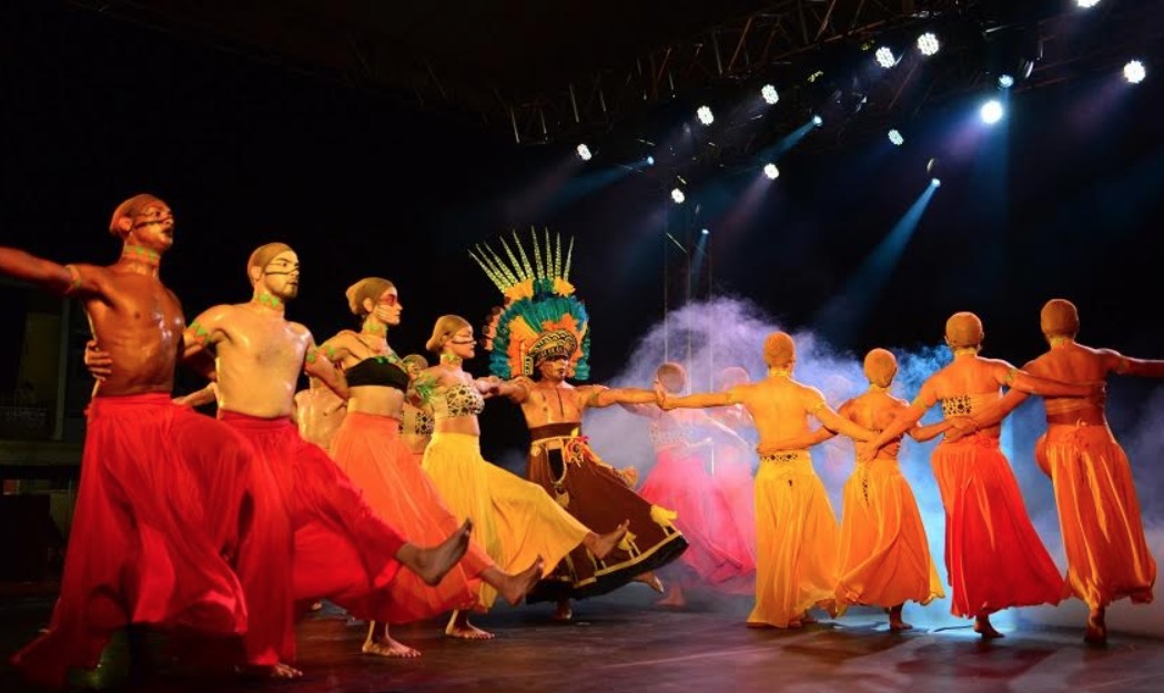 Balé Folclórico do Amazonas apresenta 'Dança do Sol’ no Teatro Amazonas